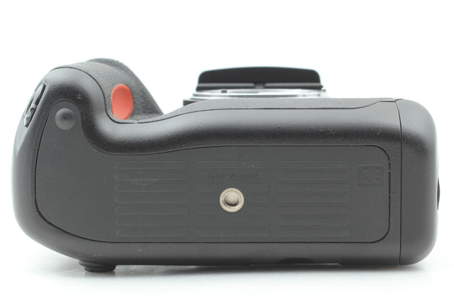 Nikon F5 35mm Film Camera + AF 50mm f1.4 D Lens [Unused in Box]