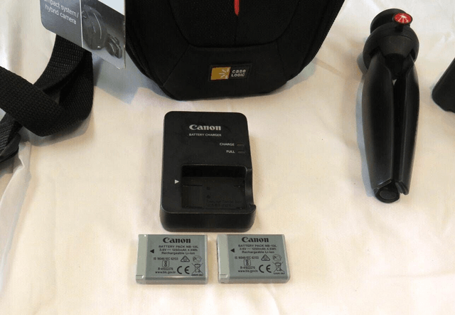 CANON POWERSHOT G7X Mark II Digital Camera W/ Manual, Batteries & Charger
