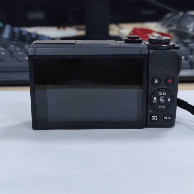Canon PowerShot G7X Mark III Digital Camera with 4.2x Optical Zoom Lens 98%New