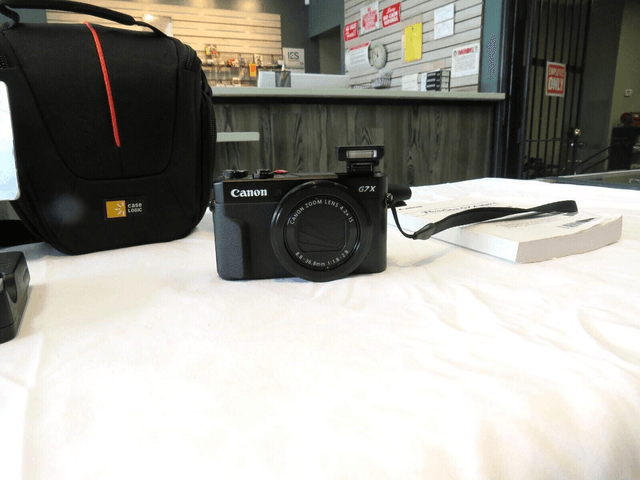 CANON POWERSHOT G7X Mark II Digital Camera W/ Manual, Batteries & Charger